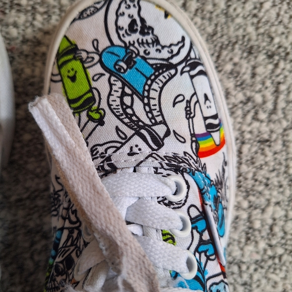 Crayola Shoes - Picture 6 of 8